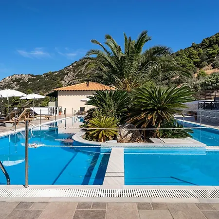 Sunset Triple 2 Apartment